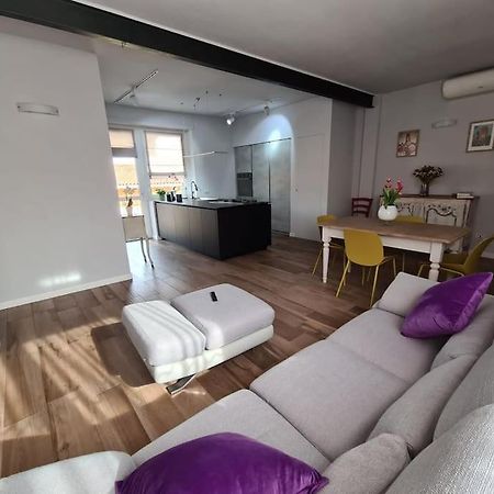 Cuore Di Alba Charming Apartment Екстериор снимка