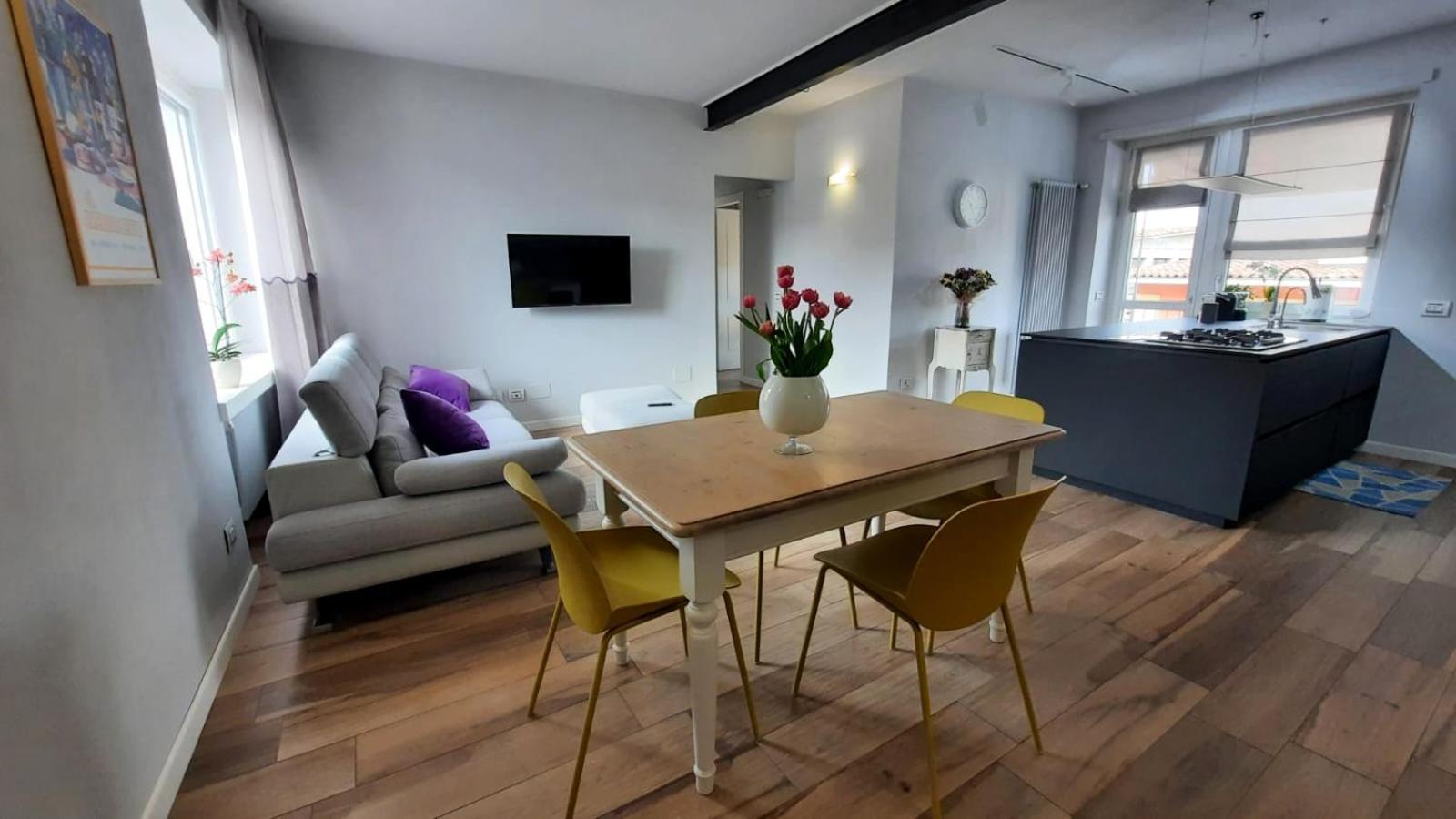 Cuore Di Alba Charming Apartment Екстериор снимка