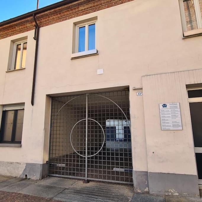 Cuore Di Alba Charming Apartment Екстериор снимка