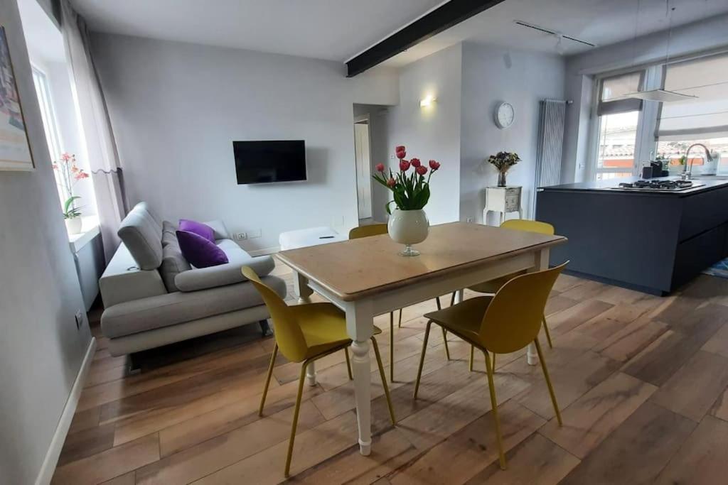 Cuore Di Alba Charming Apartment Екстериор снимка